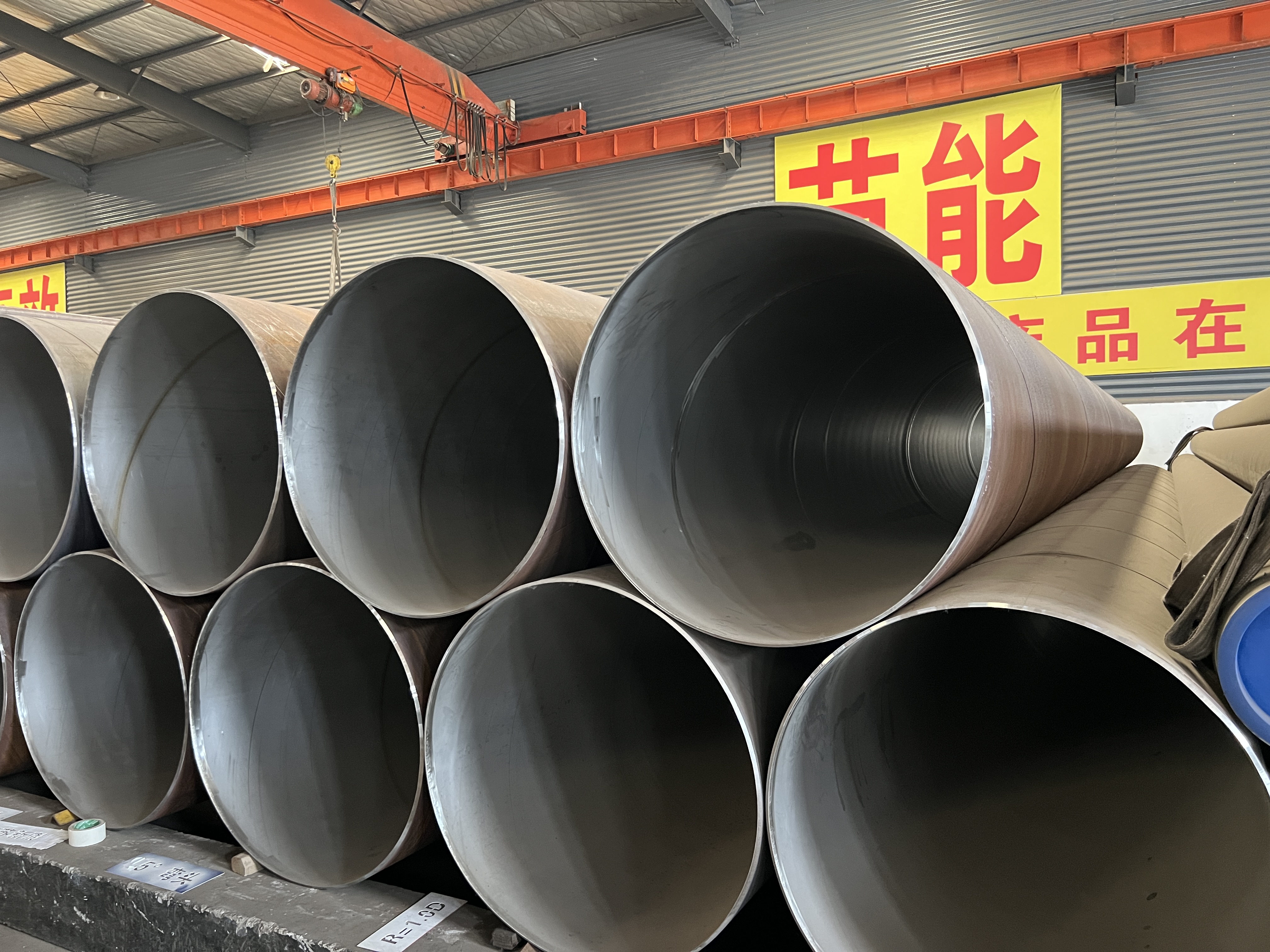 新澎大口徑內(nèi)襯不銹鋼復合管,成本節(jié)約50%